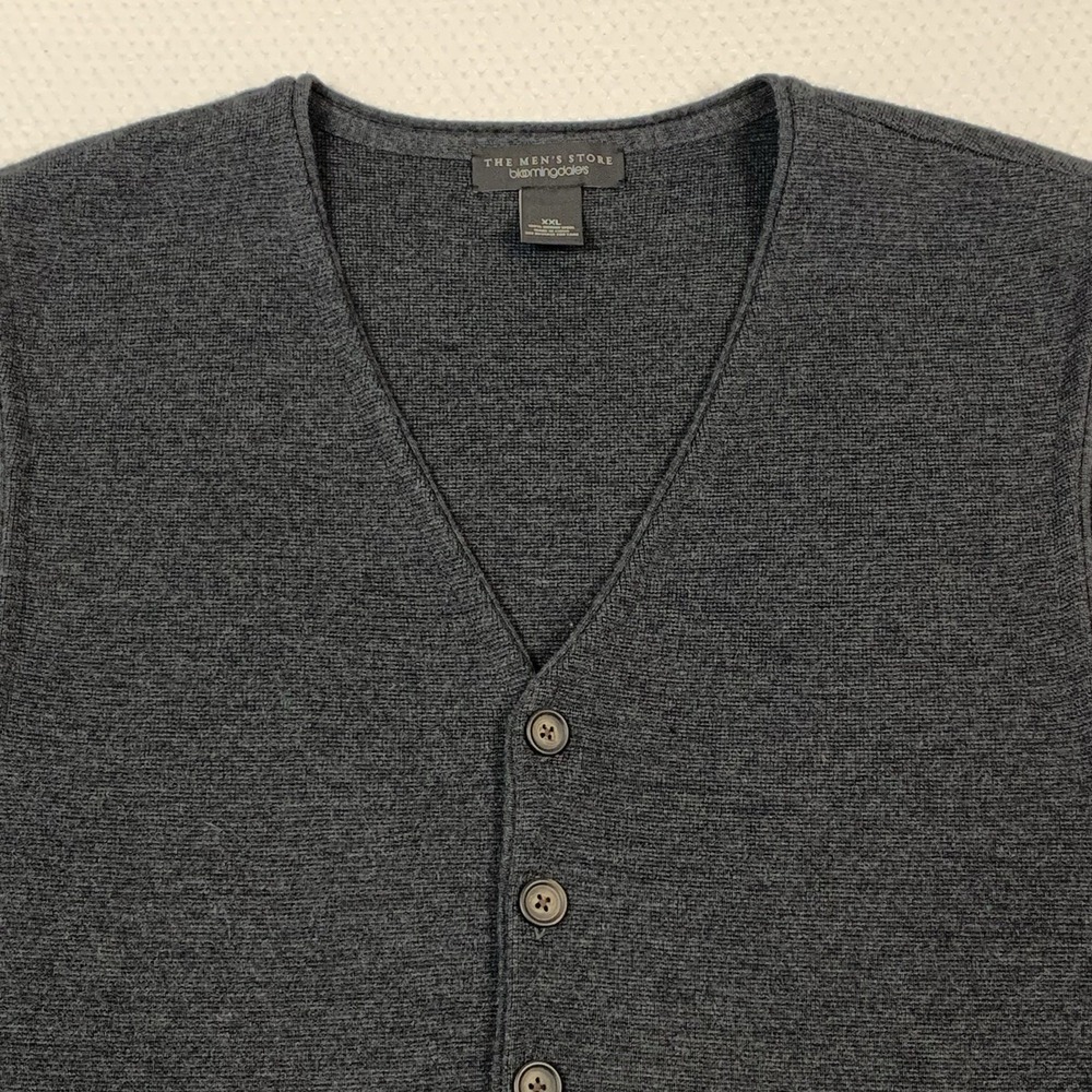 Bloomingdales Mens Merino Wool Sweater Vest XXL Grey Button Front V Neck - Picture 3 of 9